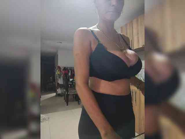 flacapaola11 flacapaola11