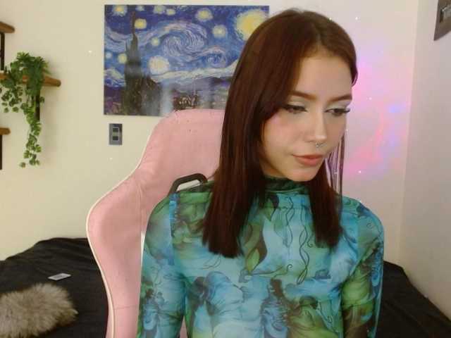 Aliice-Taylor's BongaCams show and profile