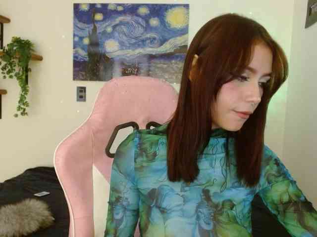 Aliice-Taylor Aliice-Taylor