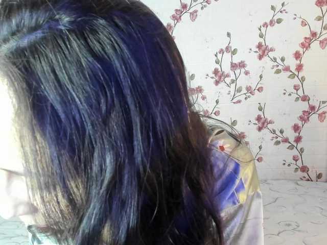 ReginaShine's BongaCams show and profile