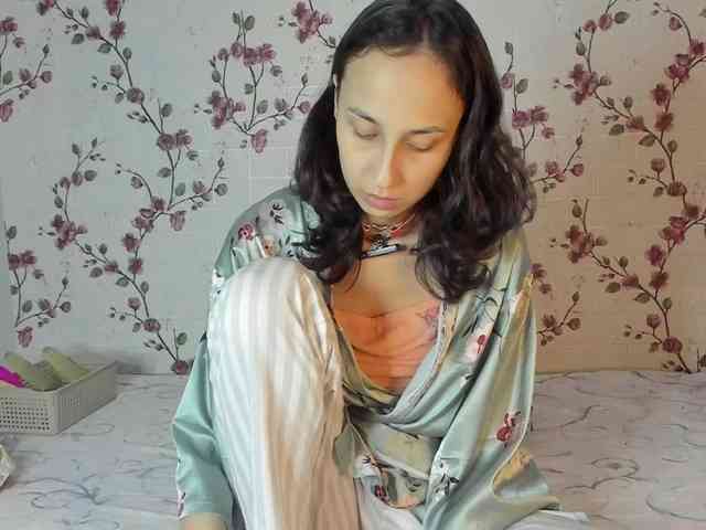 ReginaShine webcam