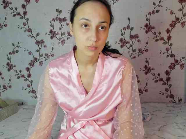 ReginaShine Live Webcam on BongaCams