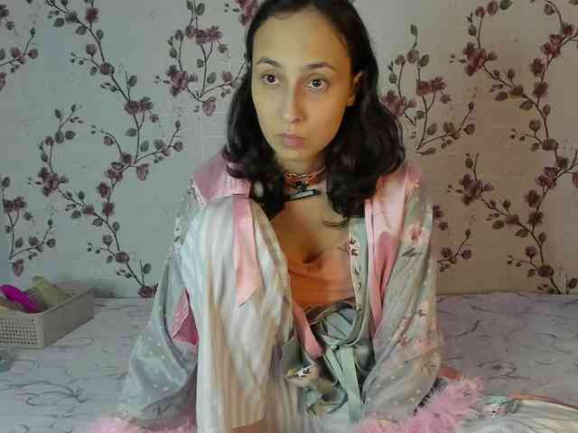 ReginaShine webcam