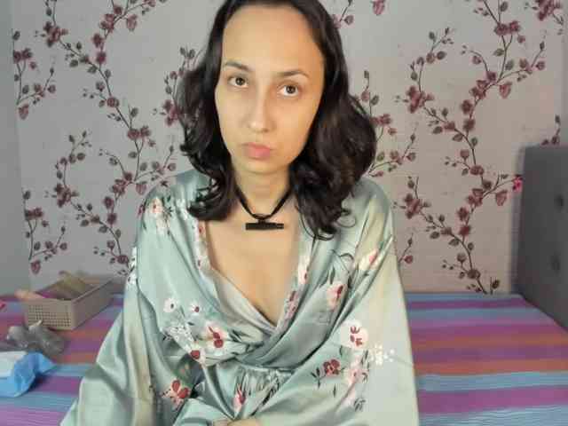 ReginaShine webcam
