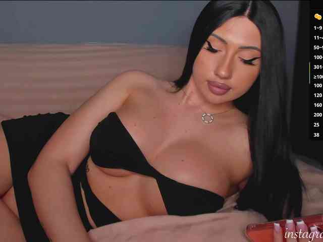 qsstess Live Webcam on BongaCams