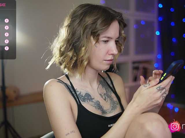 mel-collins's BongaCams show and profile