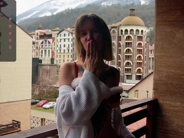 mel-collins's BongaCams show and profile