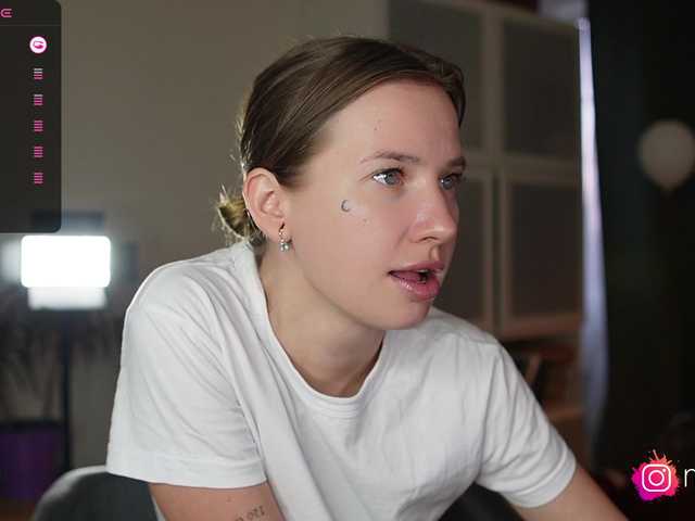 mel-collins's BongaCams show and profile