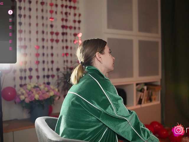 mel-collins's BongaCams show and profile