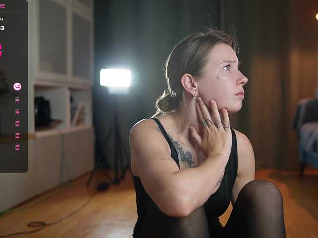 mel-collins's BongaCams show and profile