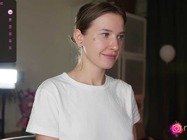 mel-collins's BongaCams show and profile