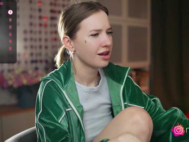 mel-collins's BongaCams show and profile