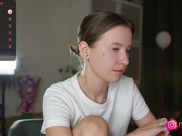 mel-collins's BongaCams show and profile