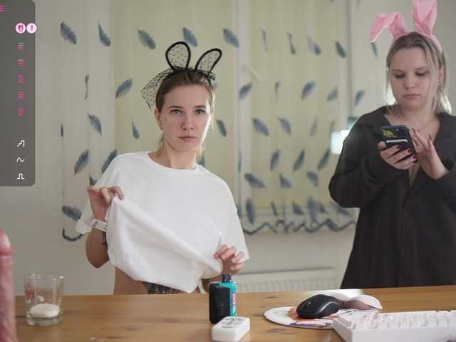 Sex chat gratuit in direct cu mel-collins pe BongaCams