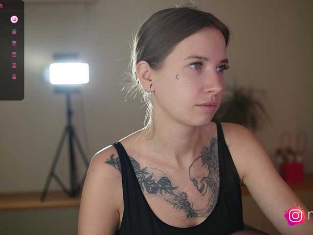 mel-collins's BongaCams show and profile