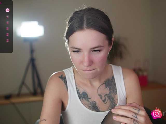 mel-collins's BongaCams show and profile