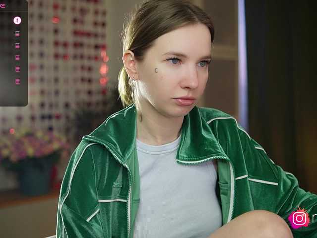 mel-collins's BongaCams show and profile