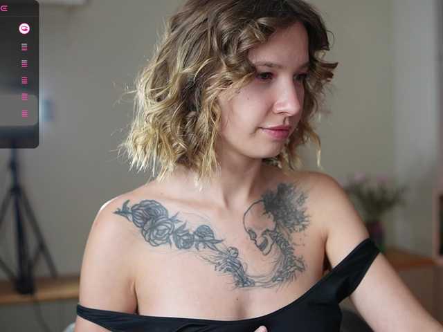 mel-collins's BongaCams show and profile