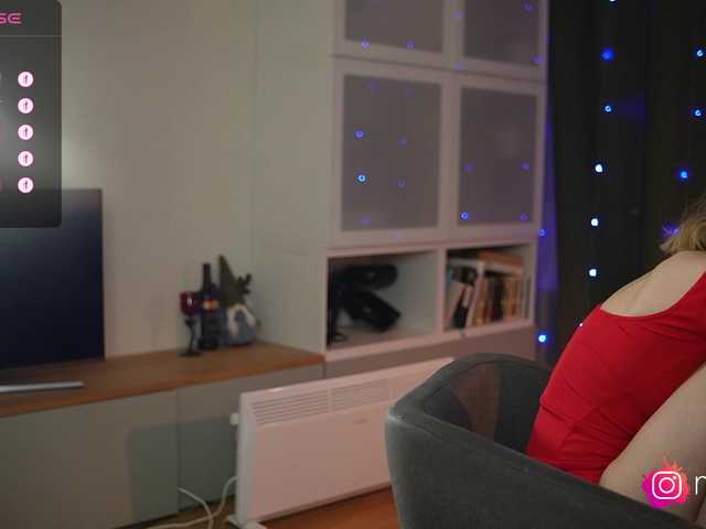 mel-collins's BongaCams show and profile