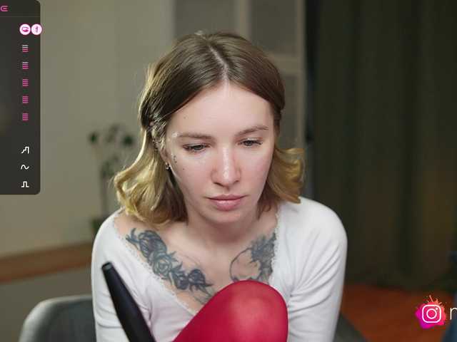 mel-collins's BongaCams show and profile