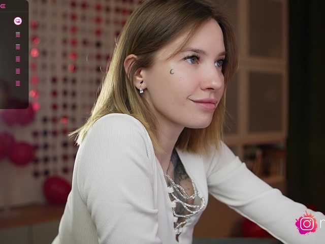 mel-collins's BongaCams show and profile