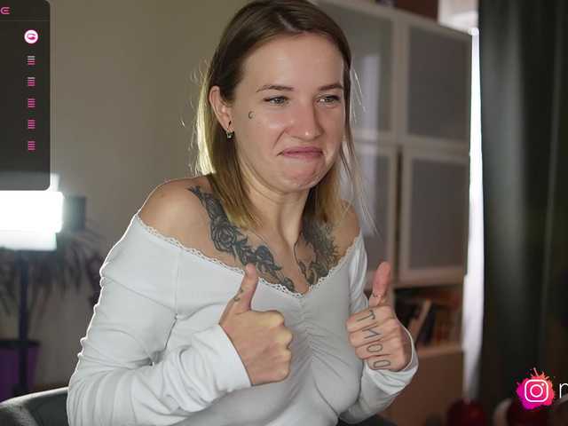 mel-collins's BongaCams show and profile