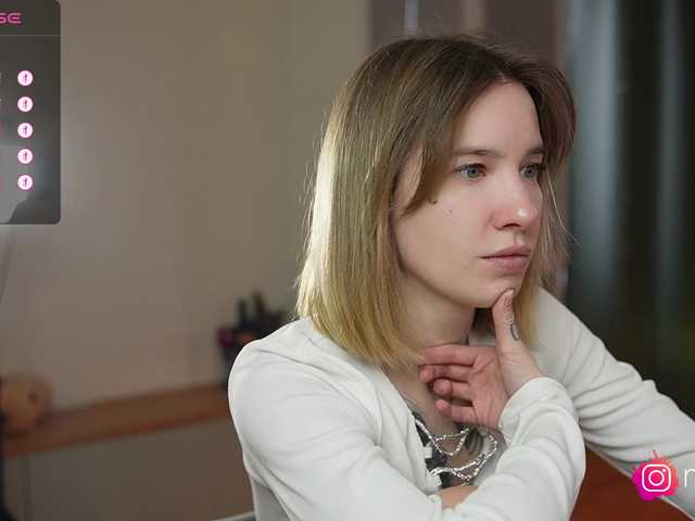 mel-collins's BongaCams show and profile