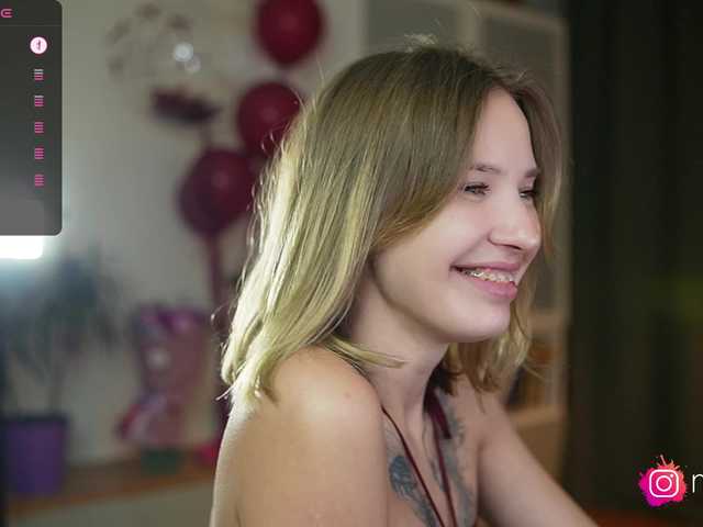 mel-collins's BongaCams show and profile