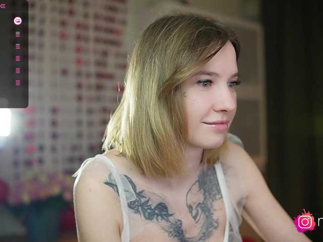 mel-collins's BongaCams show and profile