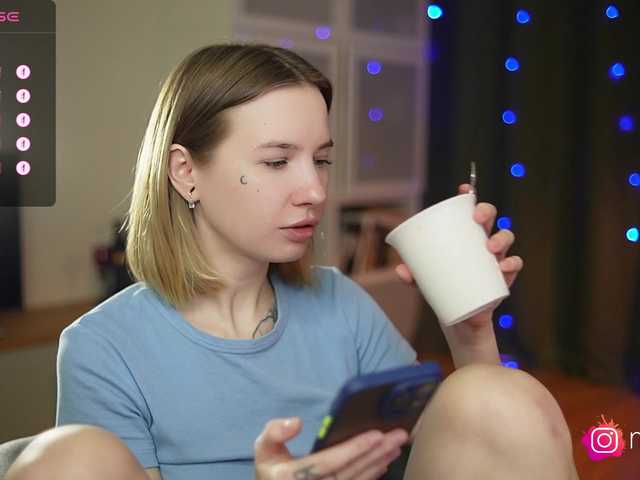 mel-collins's BongaCams show and profile