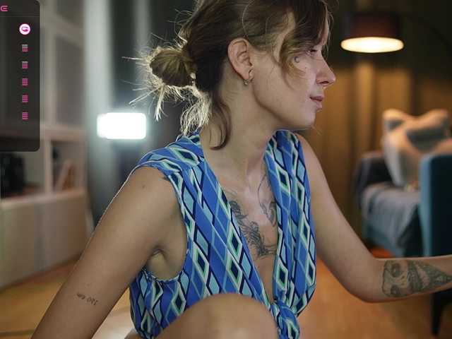 mel-collins's BongaCams show and profile