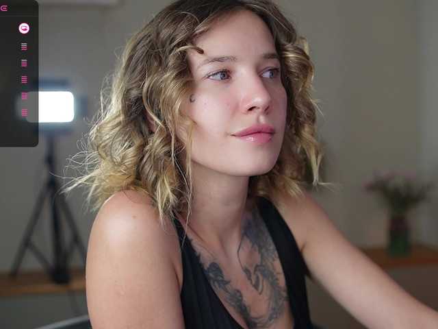 mel-collins's BongaCams show and profile