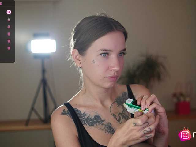 mel-collins Live Cam on BongaCams