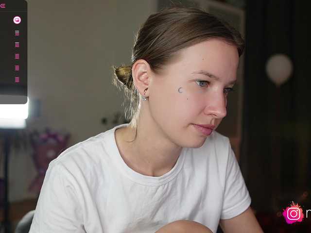 mel-collins's BongaCams show and profile