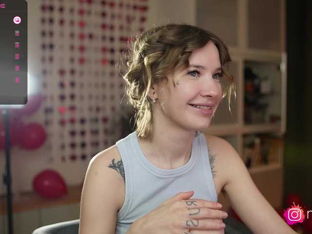 mel-collins's BongaCams show and profile