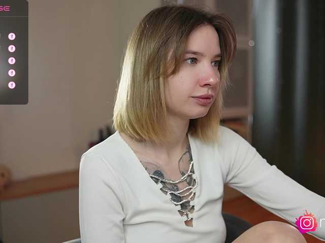 mel-collins's BongaCams show and profile