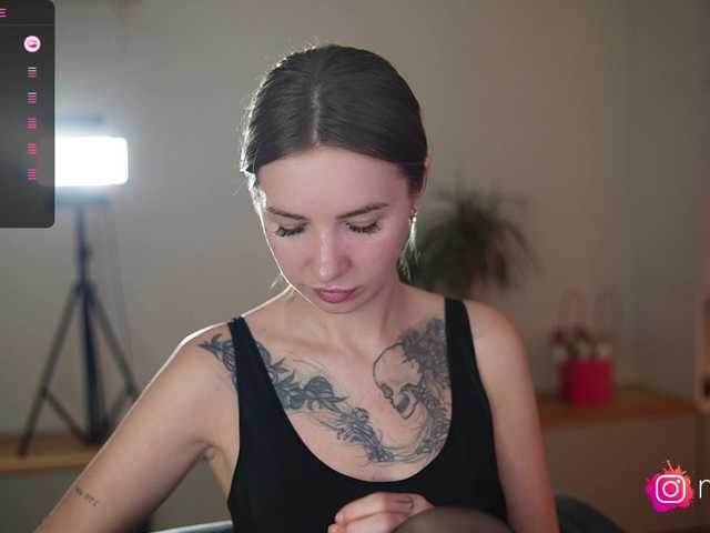 mel-collins's BongaCams show and profile