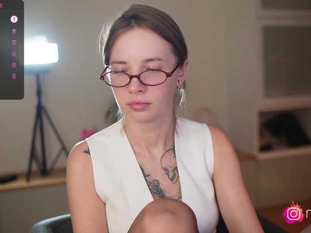 mel-collins's BongaCams show and profile