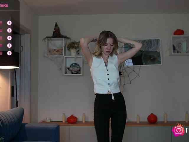 mel-collins webcam