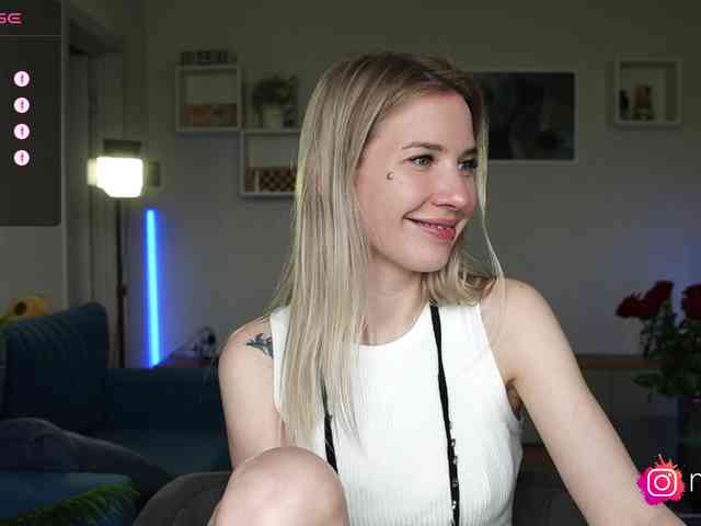mel-collins webcam