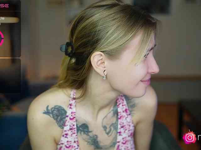 mel-collins webcam