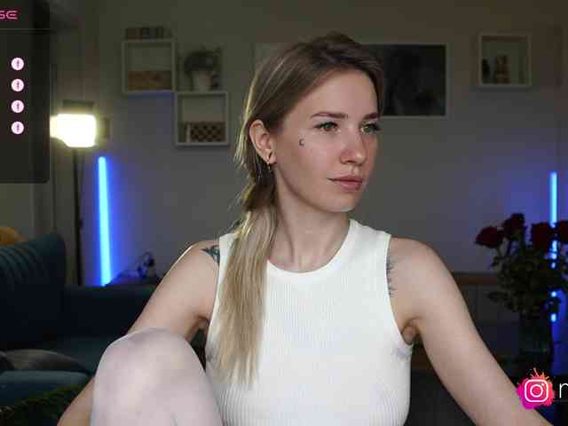 mel-collins webcam