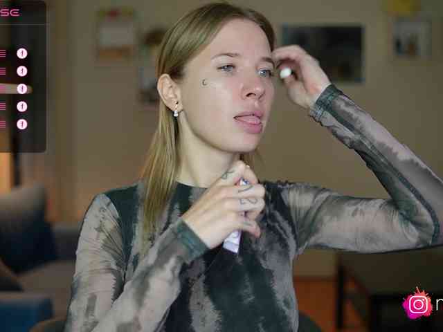 mel-collins webcam
