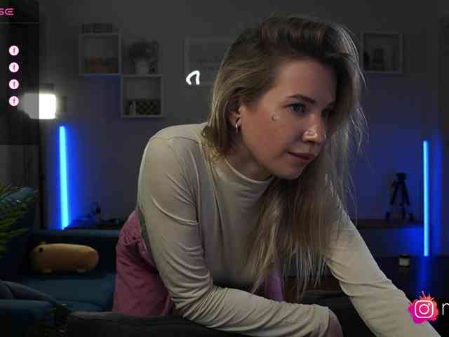 mel-collins webcam