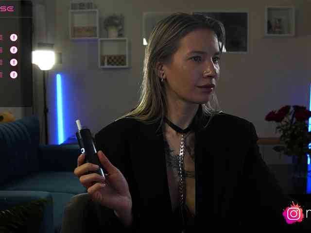 mel-collins webcam