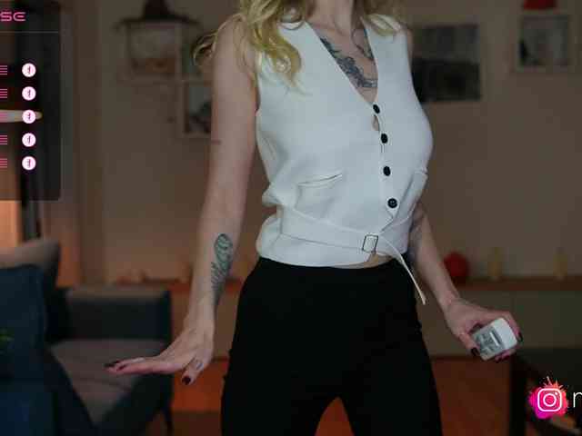 mel-collins webcam
