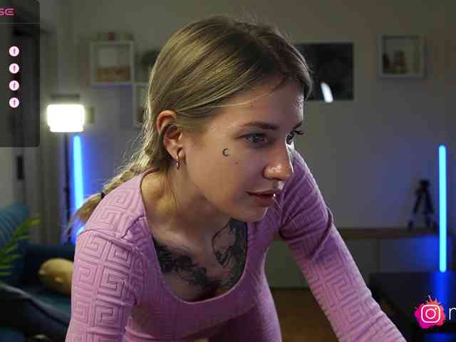 mel-collins webcam