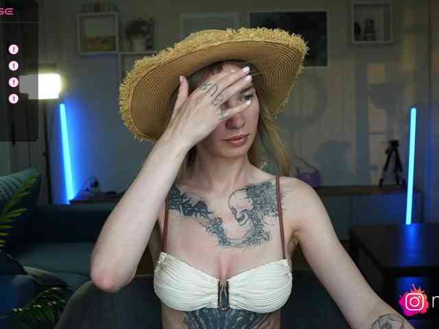 mel-collins webcam