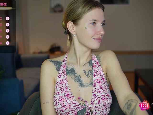 mel-collins webcam