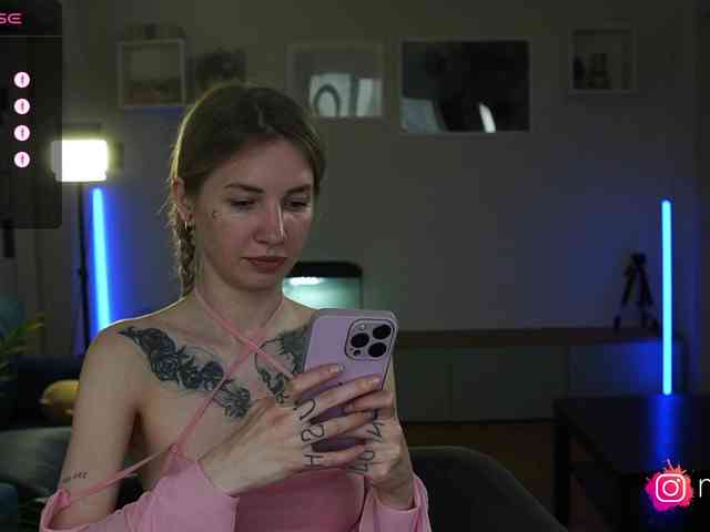 mel-collins webcam